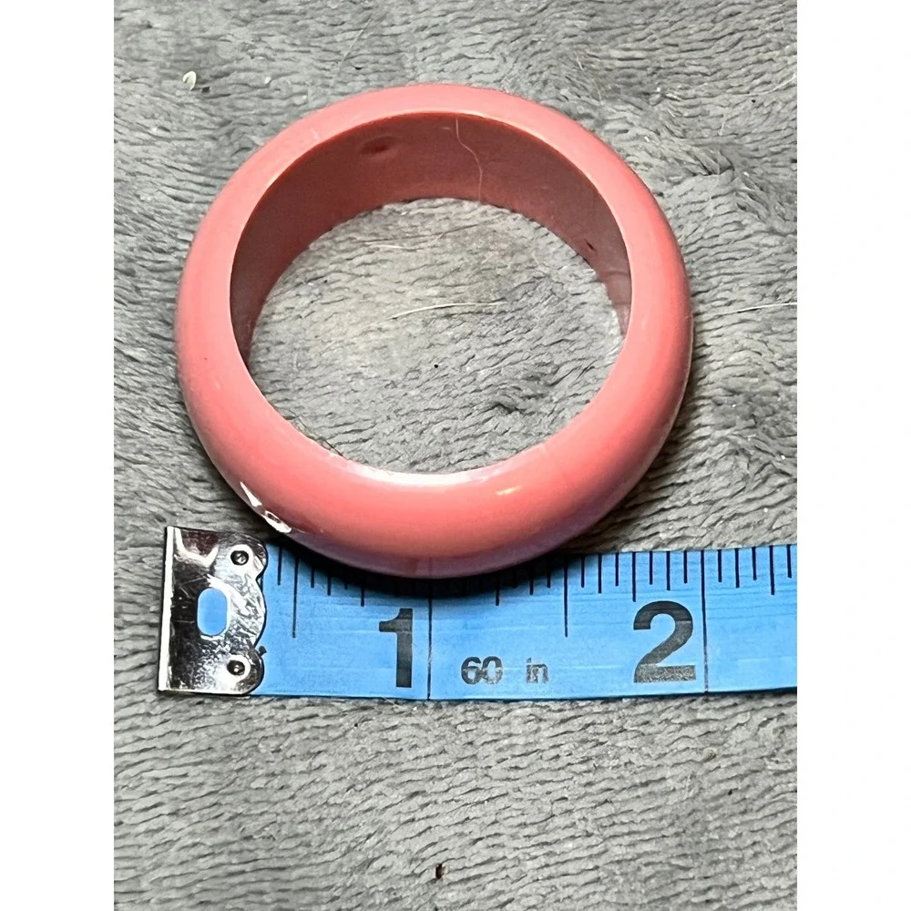 Set of 6 Pink Lucite Napkin Rings Mid Century Modern Retro Table Decor Vintage
